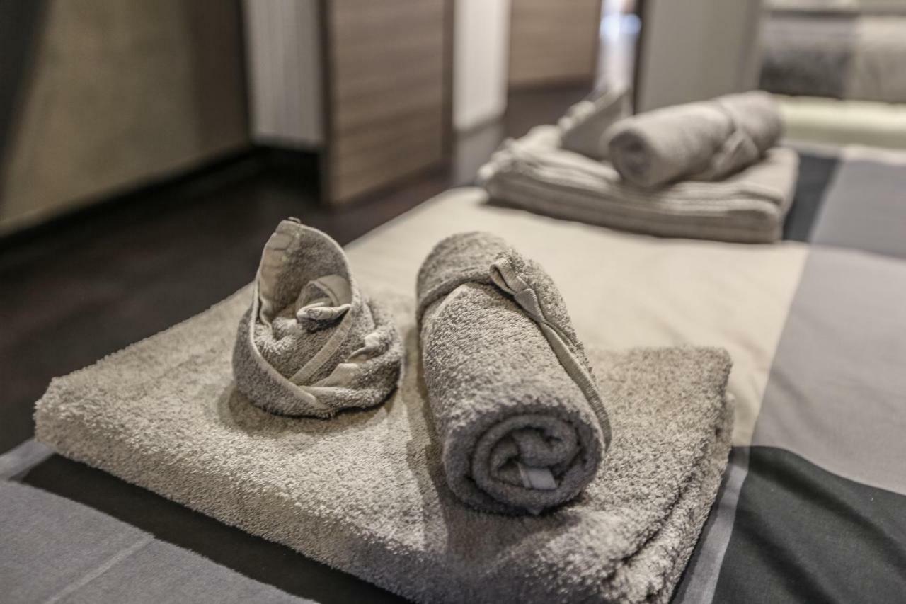 Stylish Apartment Near Duomo Milano Eksteriør bilde